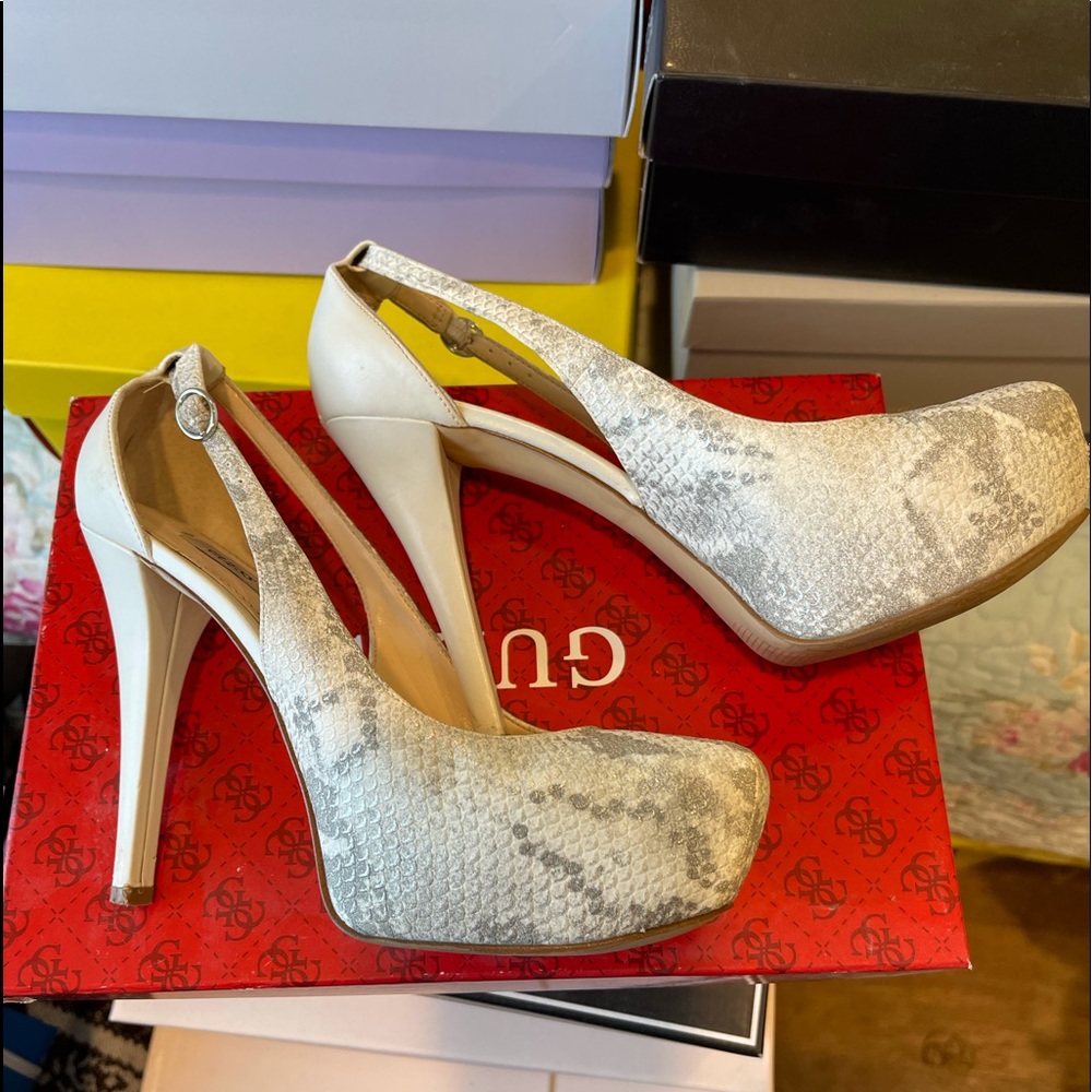 Guess Jacoba Python Print Platform Stilettos 8m - image 1
